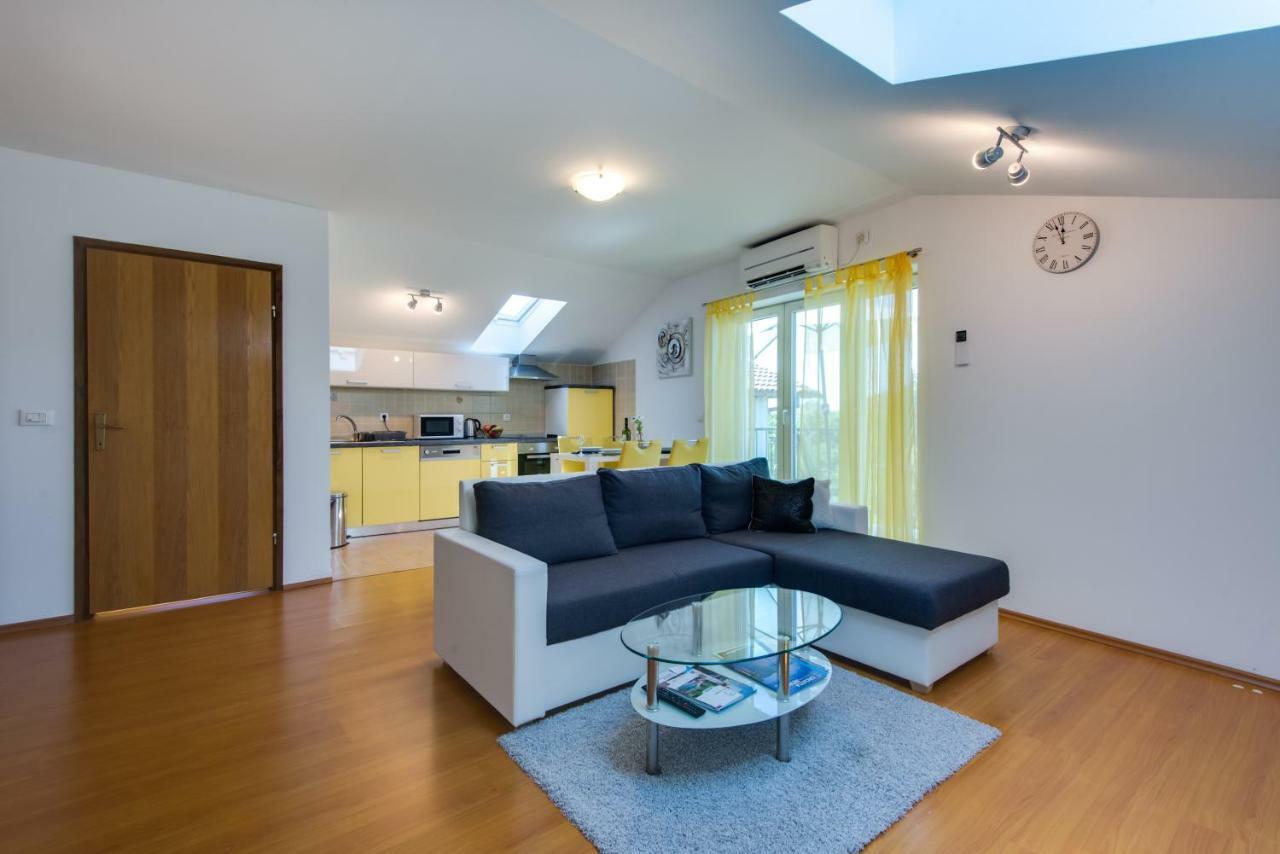 Apartmani Admiral Viskovo Dış mekan fotoğraf