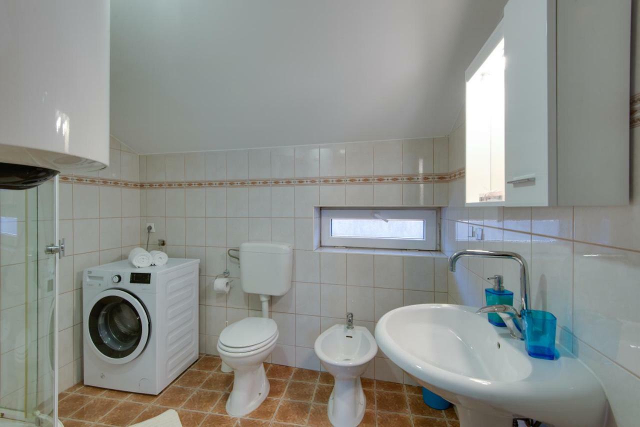 Apartmani Admiral Viskovo Dış mekan fotoğraf
